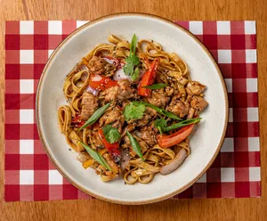 Tallarin saltado de lomo