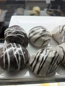 Bombas (Cocadas Gigantes)