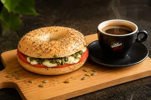 Promo Cortado + Sándwich Capresse