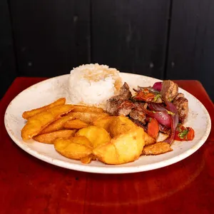Lomo Saltado