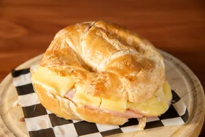 Croissant Jamón Queso