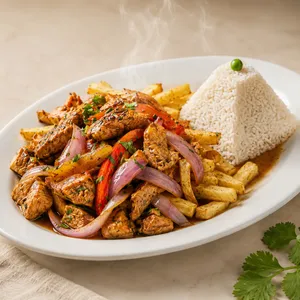 Pollo Saltado