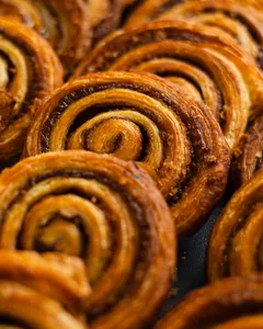 Roll Hojaldrado de Canela