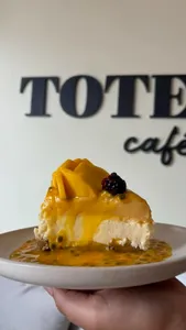 Porción Cheesecake Pie de Maracumango