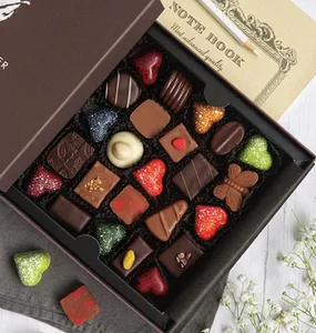 Caja San Valentín 25 corazones y bombones