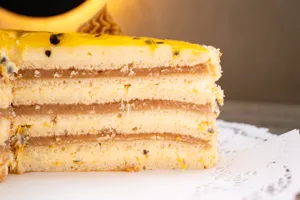 Torta de panqueque maracuya manjar