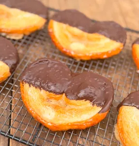 Palmerita bañada en chocolate