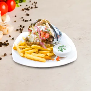 Shawarma en pan pita, mas papas fritas mas bebida 350 cc