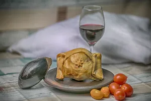 berenjena con tomates asados y queso