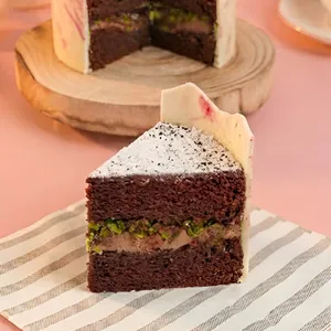 Torta Dubai de Chocolate y Pistacho