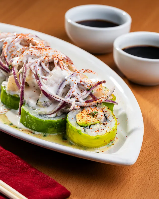 Acevichado roll
