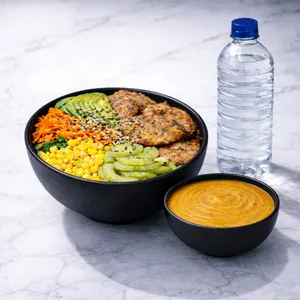 Ensalada a Elección + Agua Mineral + Crema