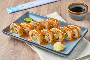 Sushi Mr. Diablo – Salmón Ahumado, Camarón Crunchy y Queso