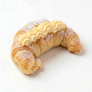 Medialuna rellena lemon pie