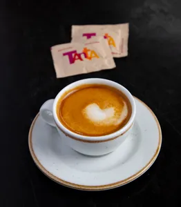Café espresso y cortado doble
