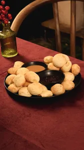 Buñuelos de Pan de Yuca x8