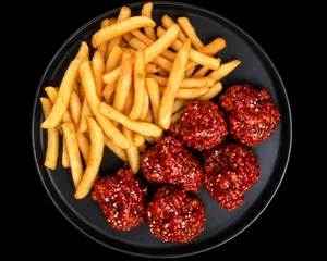 Calugas Pollo Coreanas (4 Opciones) + Papas Fritas