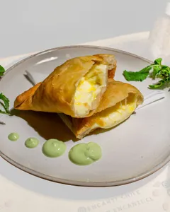 Empanada Frita de Queso