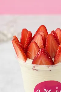 Super Fresas con Crema (12 onz)