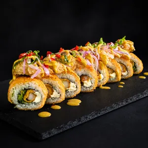 Huancaína Tempura Roll ⭐