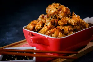 Boneless de Pollo Frito en Soya Dulce