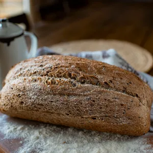 Pan De Molde Integral Con Semillas (Masa Madre 900 G)