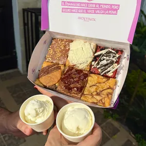 Caja x6 Brownies Especiales con helado
