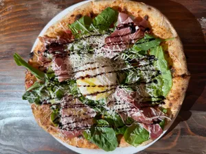 Pizza la Italiana (Burrata & Prosciutto)