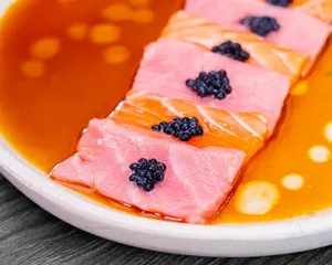 Tiradito Toro Salmón Truffle
