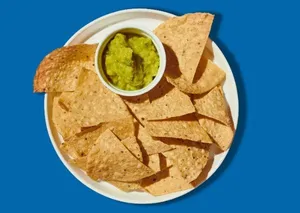 Totopos + Salsa a elección