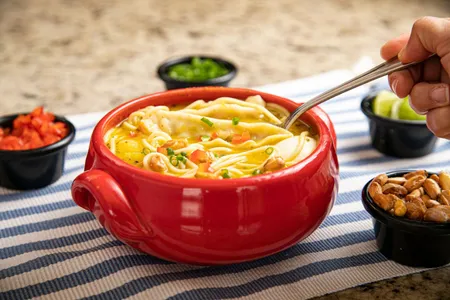 Caldo Wantanero