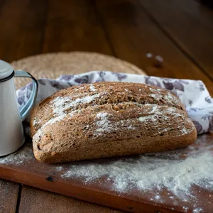 Pan De Molde Integral Con Semillas (Masa Madre 900 G)