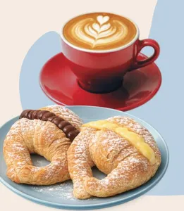 2 medialunas coctel + cafe