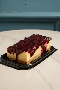 Torta mediana Cheesecake Frutos Rojos