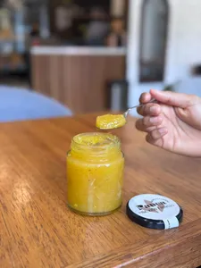 Mermelada de piña, kión y romero