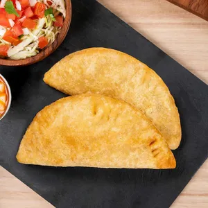 DÚO DE EMPANADAS