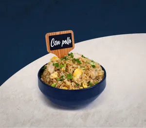 Taychaufa Grande Con Pollo En Trozos