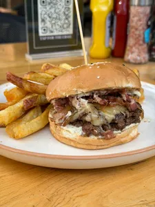 Bacon & Cheese Burger