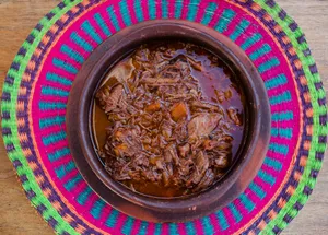 Mechada Clásica con Salsa BBQ (1 Kg)