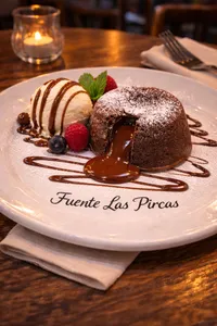 Volcán de Chocolate con Helado