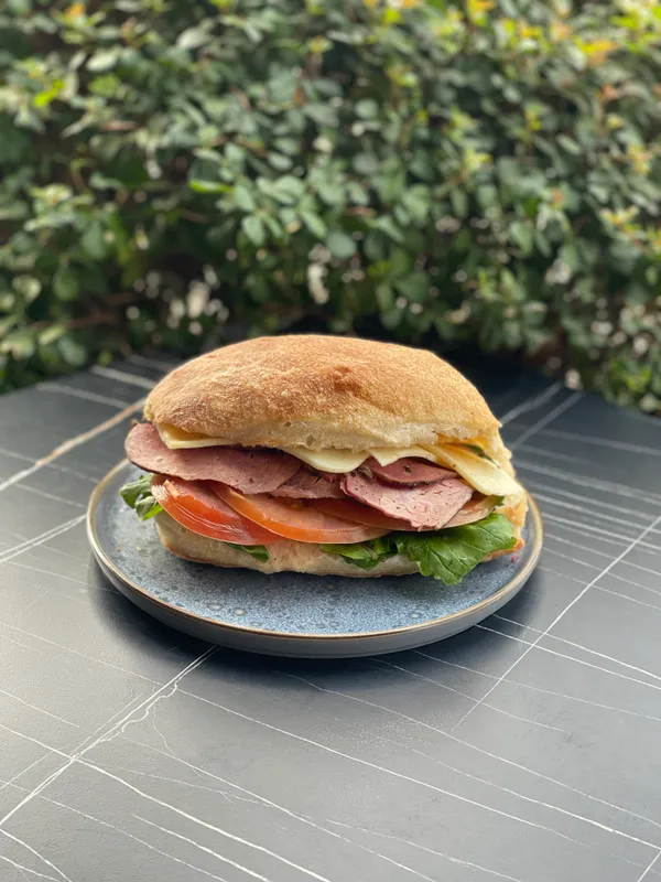 Pastrami Rúcula Mozarella