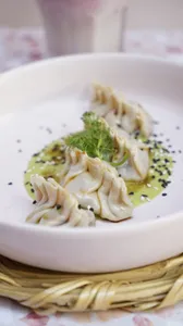 Dumplings de Setas al Pastor y Piña