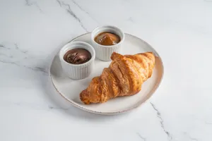 Croissant Nutella o Manjar