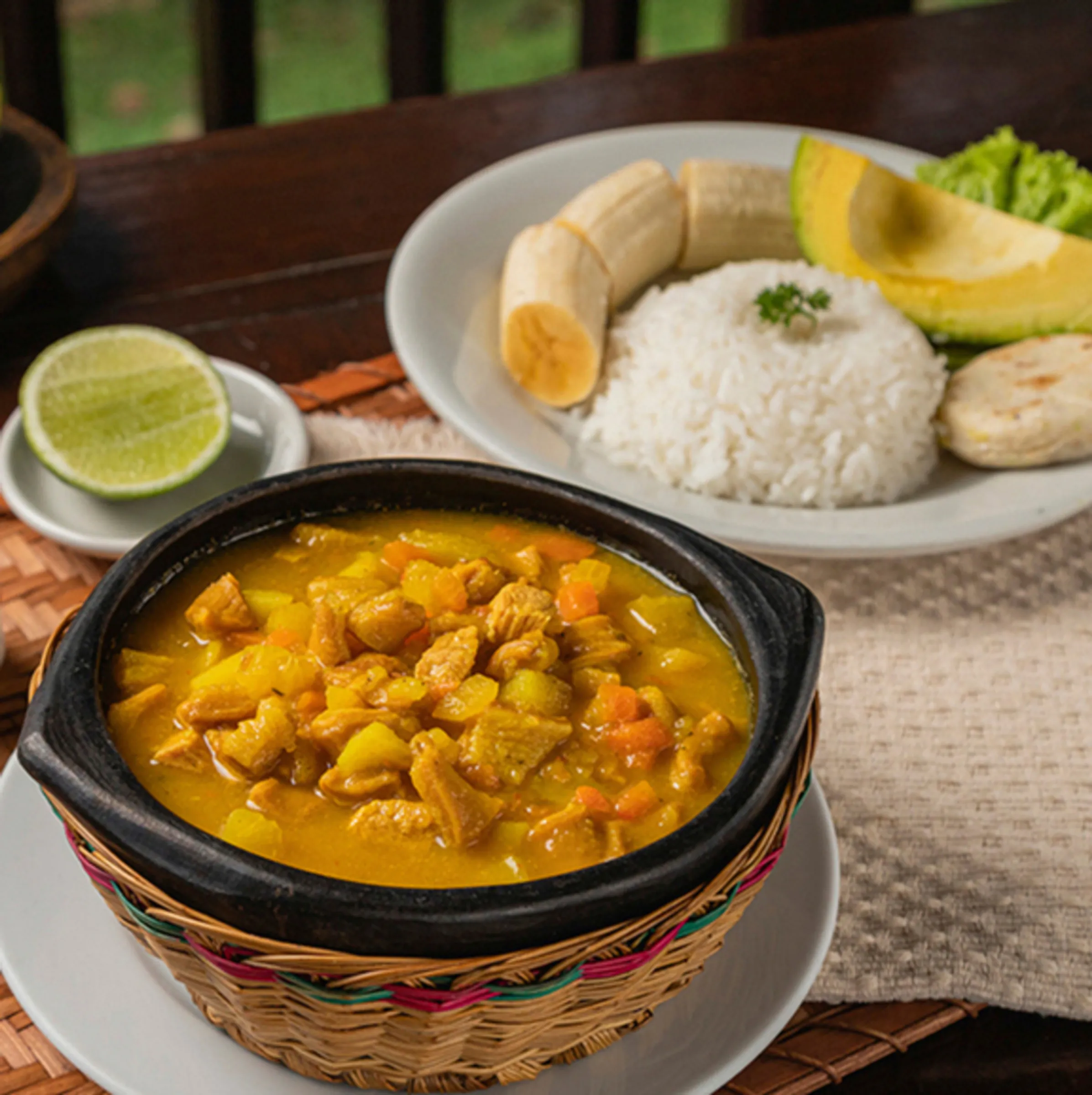 Mondongo Hatoviejo Ordena online