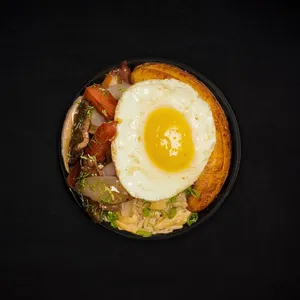 Montado de Lomo Saltado