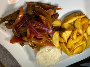 Lomo Saltado