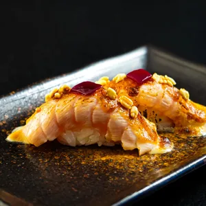 Salmón Y Ponzu