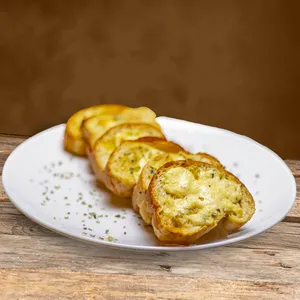 Pan de ajo con queso 6uni. Pan de ajo con queso 6uni.