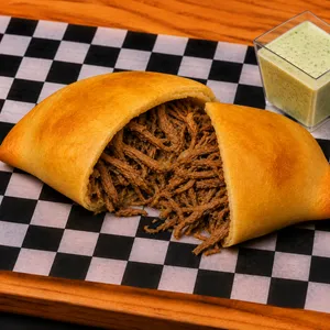 Empanada De Mechada