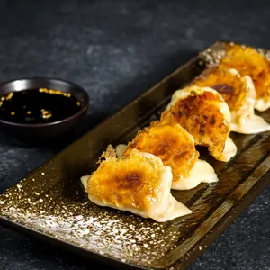 Gyoza Clásica